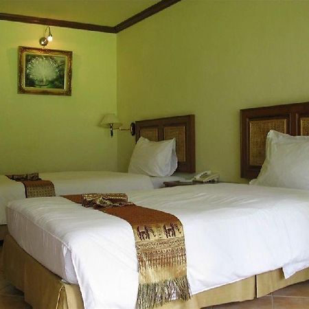 The Leaf On The Sands Khao Lak Exterior photo